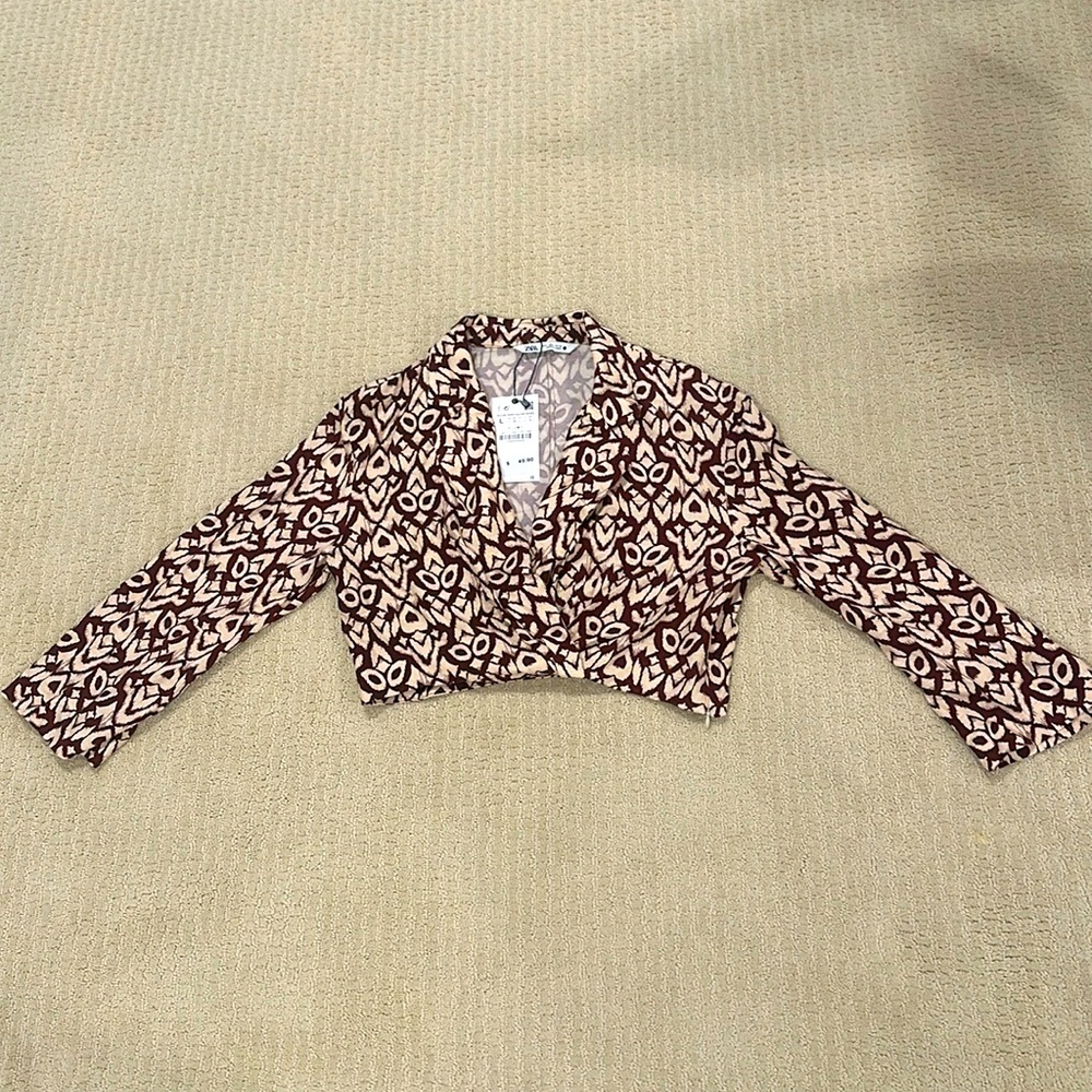 NWT ZARA Batik Maroon and Cream Print Crop Top